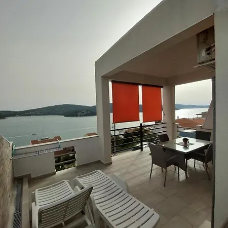 Apartment Marija Tisno Exterior photo
