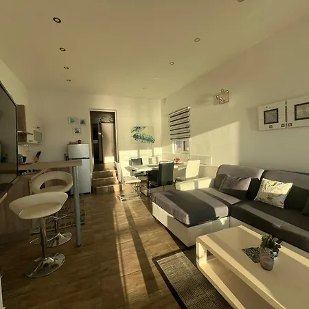 Apartment Marija Tisno Exterior photo